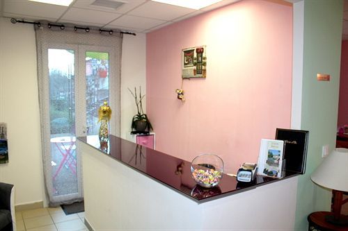 Le Clos Des Médiévales Hotel 3*